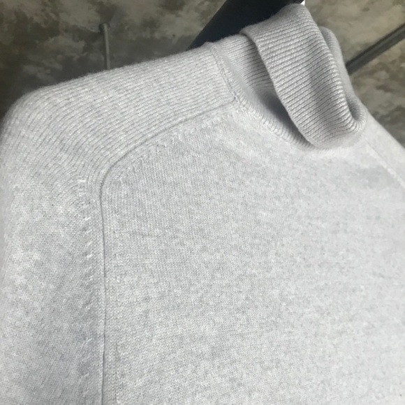 WILFRED 100% Merino Turtleneck - Picture 2 of 5